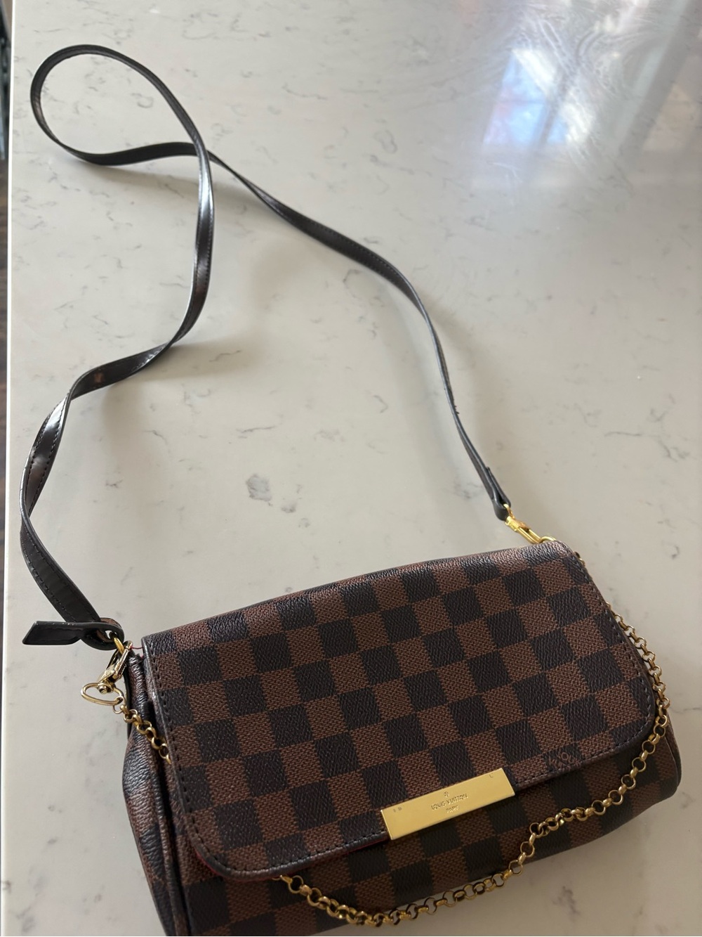 Designer inspired Crossbody Bag with Gold Chain. Price is firm - Picture 3 of 10